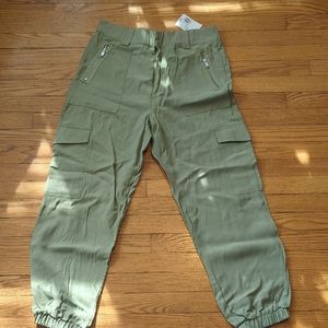 Forever 21 Green Track Pants with Elastic Waistband and Tapered Legs